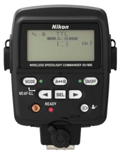 Blesk Nikon SU-800 - řídící jednotka pro SB-R200