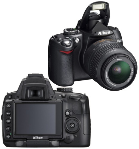 Fotoaparát zrcad. Nikon D5000 + 18-55 AF-S DX VR