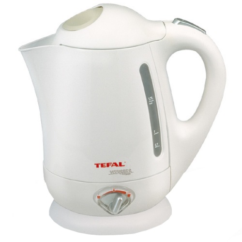 Varná konvice Tefal BF6620 (BF 662040) Vitesse s termoregulátorem 1,7L