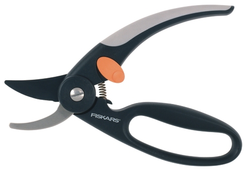 Nůžky zahradní Fiskars S111440, s chráničem, dvoučepelové